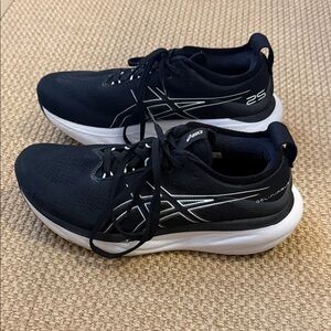 ASICS Gel-Nimbus 25 Black and White Sneakers